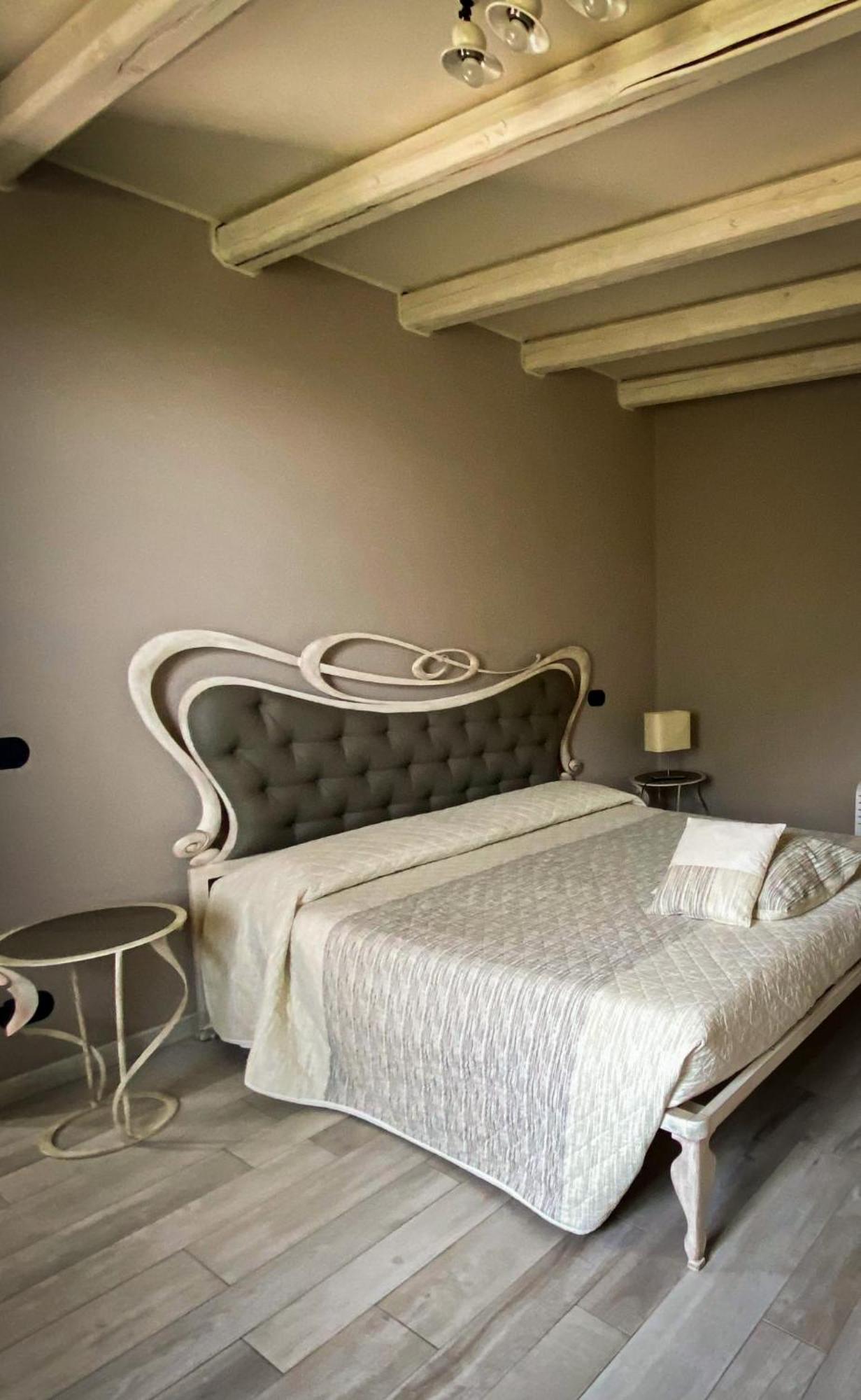 Casale Raffaello B&B Como Albese Con Cassano Exteriér fotografie
