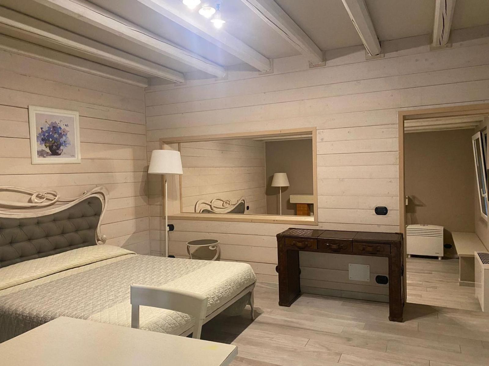 Casale Raffaello B&B Como Albese Con Cassano Exteriér fotografie